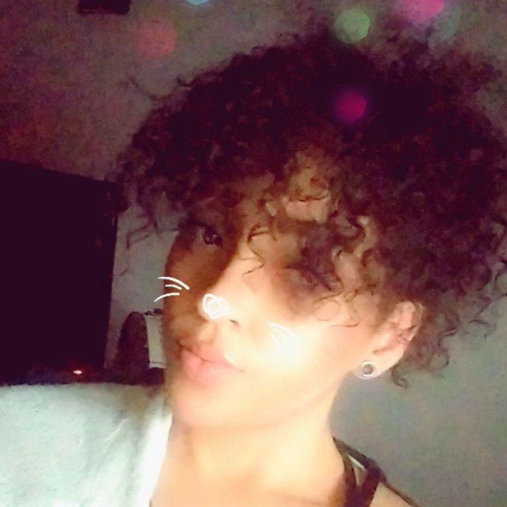 Meet your Posher, Nefertiti